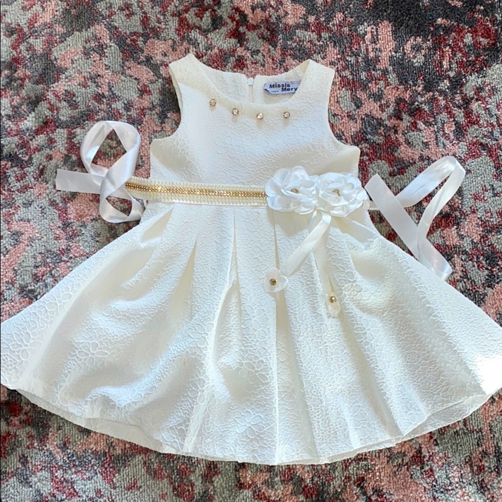 Girls dress
